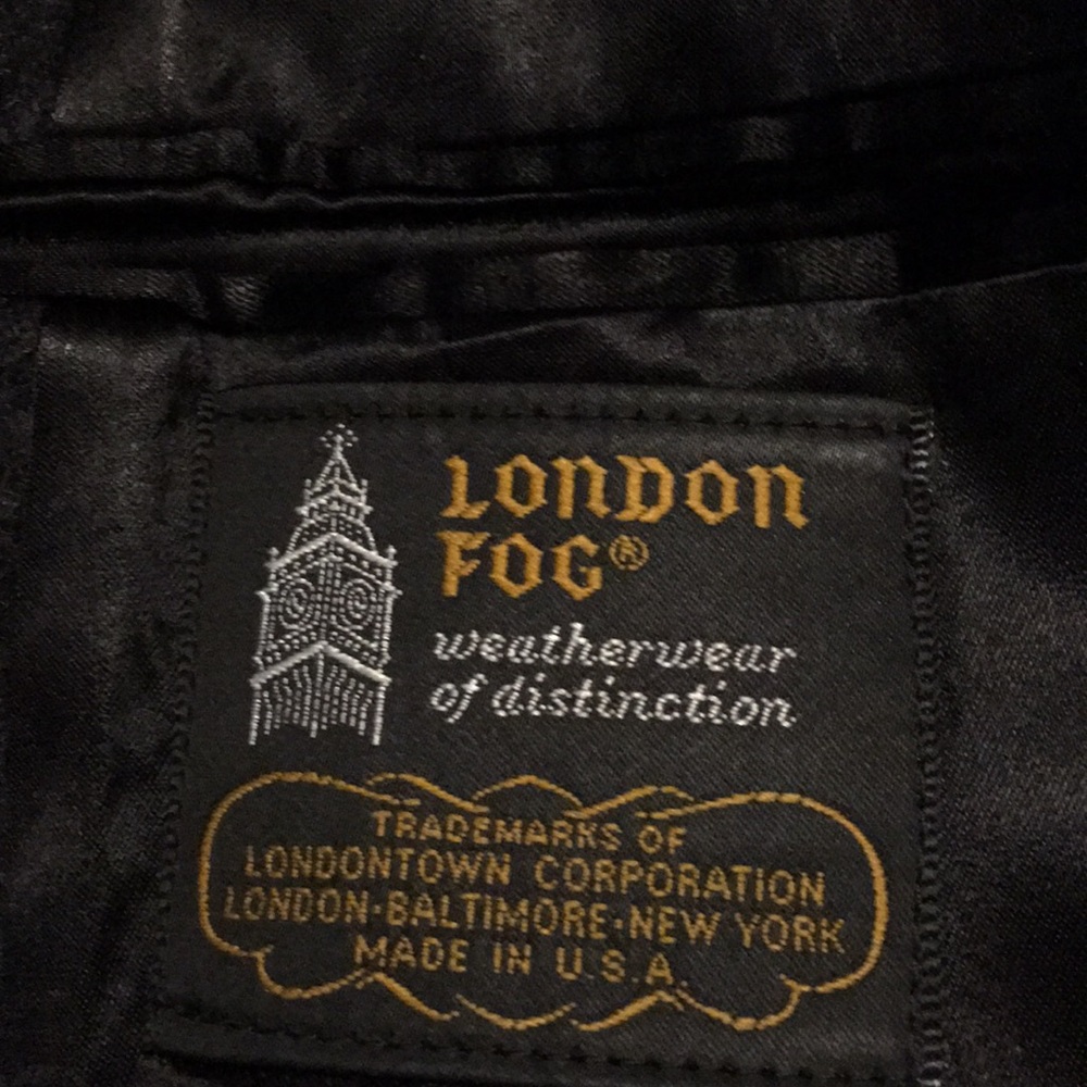 Stunning Charcoal Gray Overcoat Wool Quality - image 6